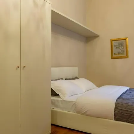 Comfortable Apartment Behind Arena Di Verona Esterno foto