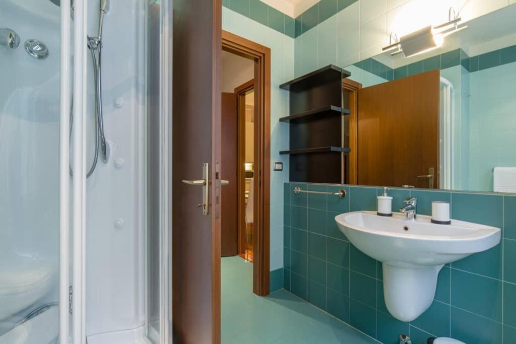 Comfortable Behind Arena Di Apartamento *